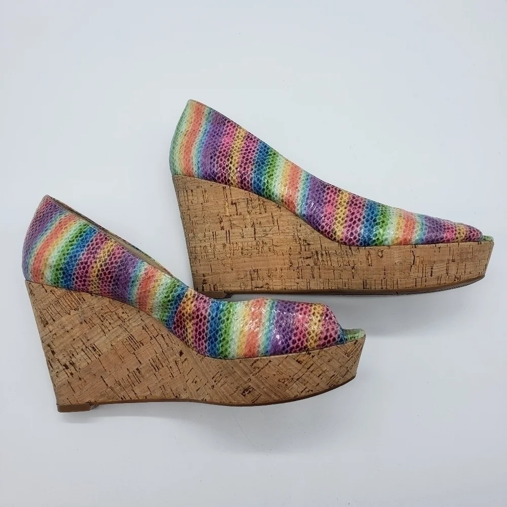 𝅺nine West women US 9 rainbow wedge heels Cheerful-30 open toe cork vegan PRIDE